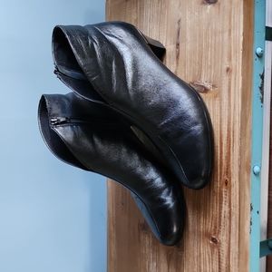 Munro Robyn Leather booties